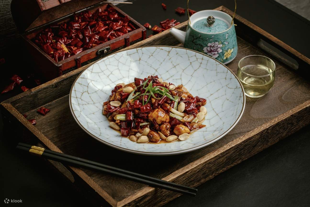 Azure 80 | Tsim Sha Tsui | Masakan Klasik Shanghai, Sichuan | Menu Paket Eksklusif